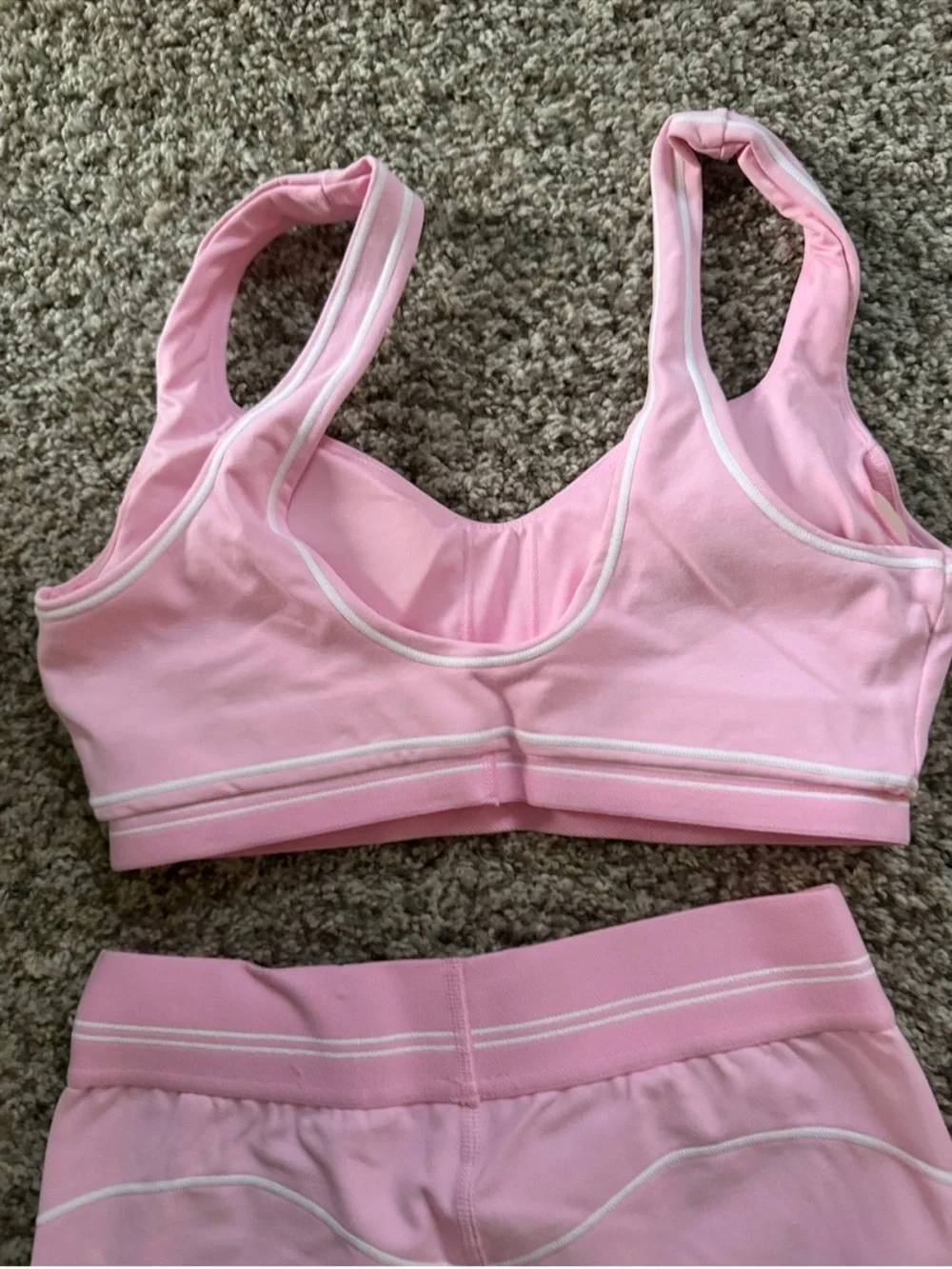 ALO Yoga Airbrush Heart Throb Bra